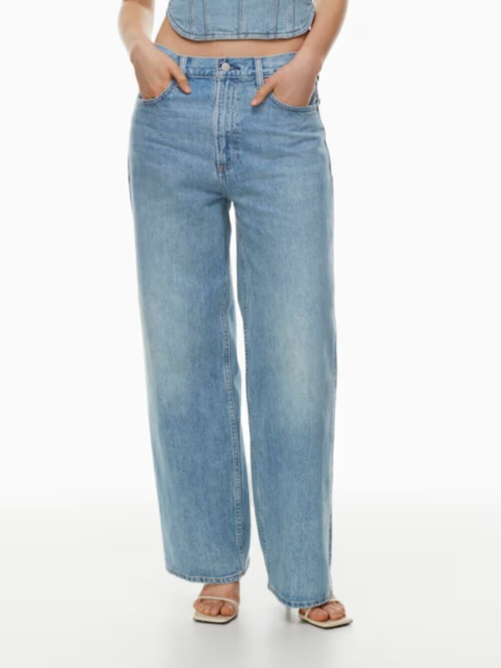 Denim Forum The '90s Boyfriend Lo-Rise Baggy Jean Light Wash – Size 25 – New